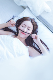 怀孕涨奶文